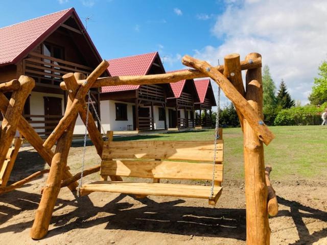 Kalinowy Sad Domki Z Jacuzzi I Sauna Mikołajki Esterno foto