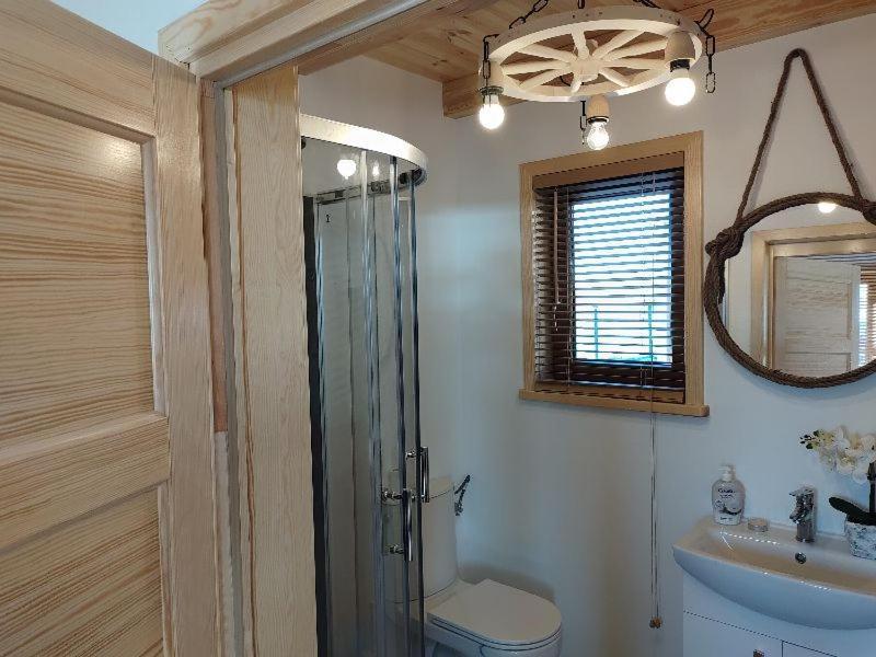 Kalinowy Sad Domki Z Jacuzzi I Sauna Mikołajki Esterno foto