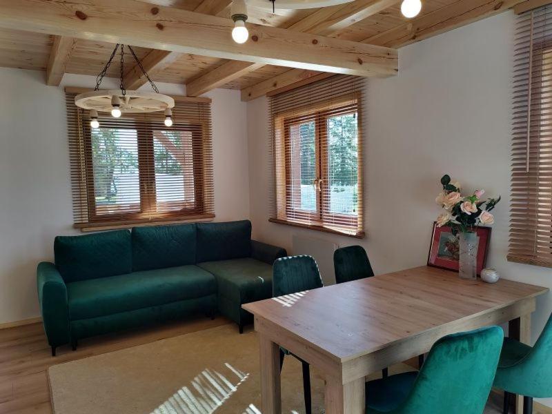 Kalinowy Sad Domki Z Jacuzzi I Sauna Mikołajki Esterno foto