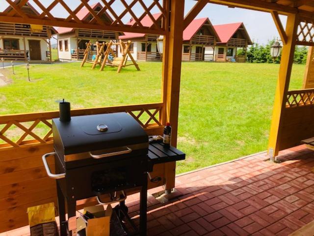 Kalinowy Sad Domki Z Jacuzzi I Sauna Mikołajki Esterno foto